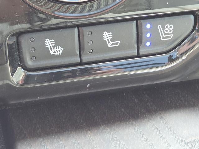 2023 GMC Yukon — detail view